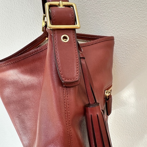 Coach Legacy Bag - Tan with Convertible Strap (Crossbody or Shoulder) - Picture 9 of 14